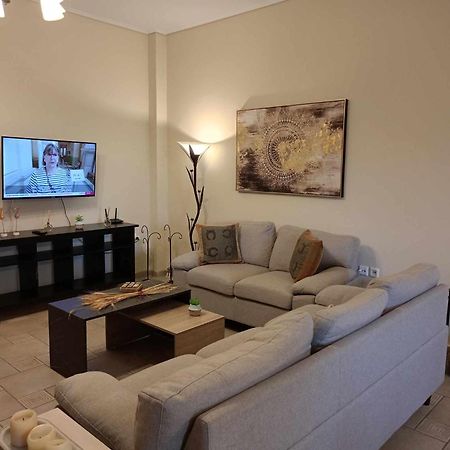 Comfortable Apartment In Kiato Exteriér fotografie